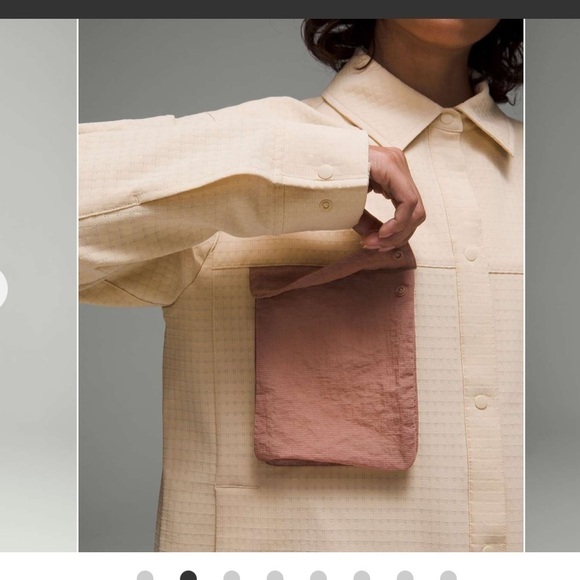 Lululemon Grid Fleece Hiking Overshirt
Prosecco / Pink Clay 4 and 8 available - Picture 2 of 7